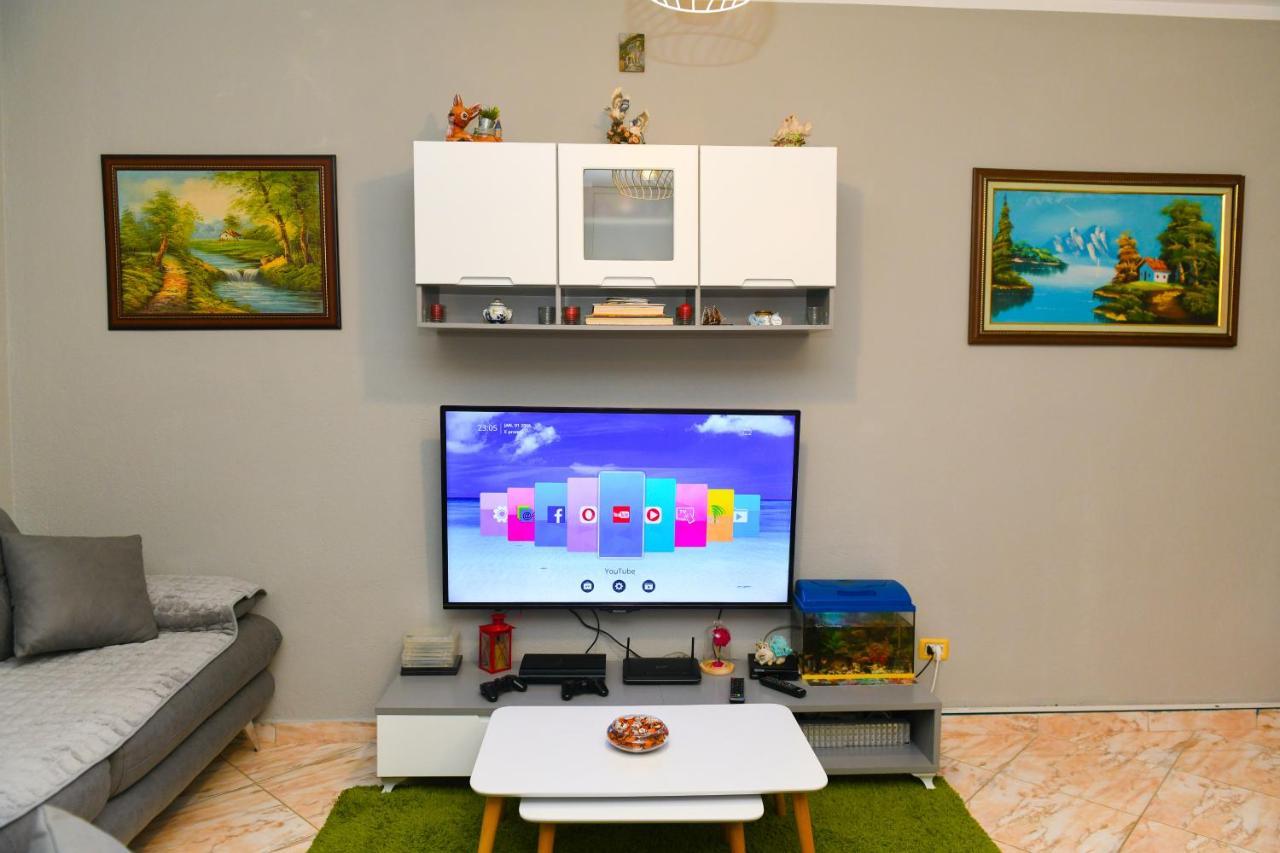 Apartment Ag Golem (Tirana)